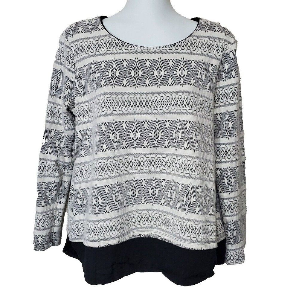 Pleione Top Womens Medium Black White Zip Back Striped Aztec Long Sleeve Boho